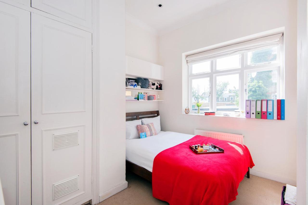 Bright Gratton Road Apartment Londra Esterno foto